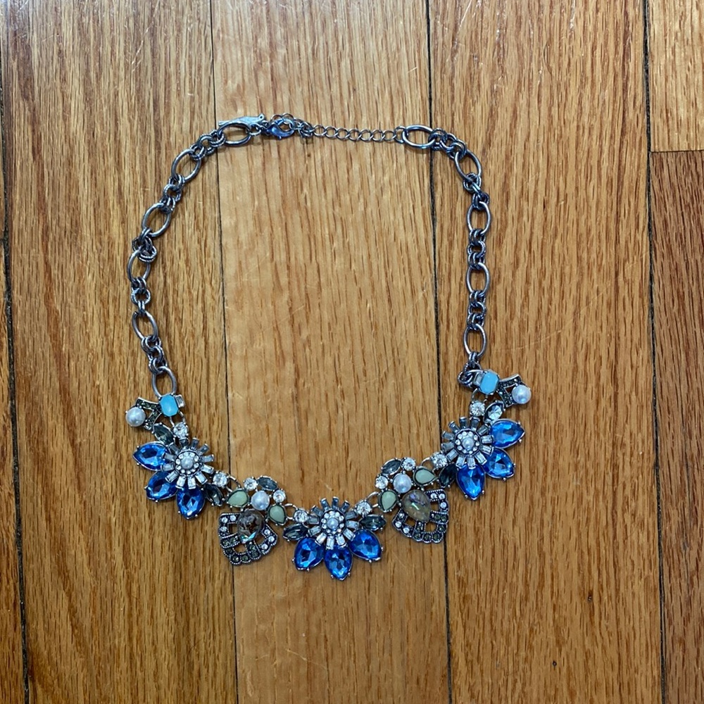 LIKE NEW Olivia Welles Blue Gem Statement Necklace